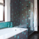 Фото: Дизайн серой ванной комнаты