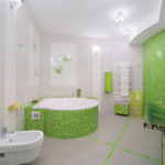 Фото: Зеленая ванная комната в сочитании с белым